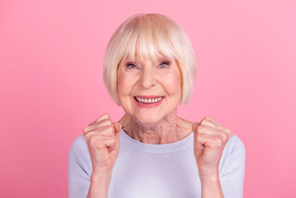 ¿Por qué se mueven los dientes con la edad?: BiancaDent, Dentistas Castellón